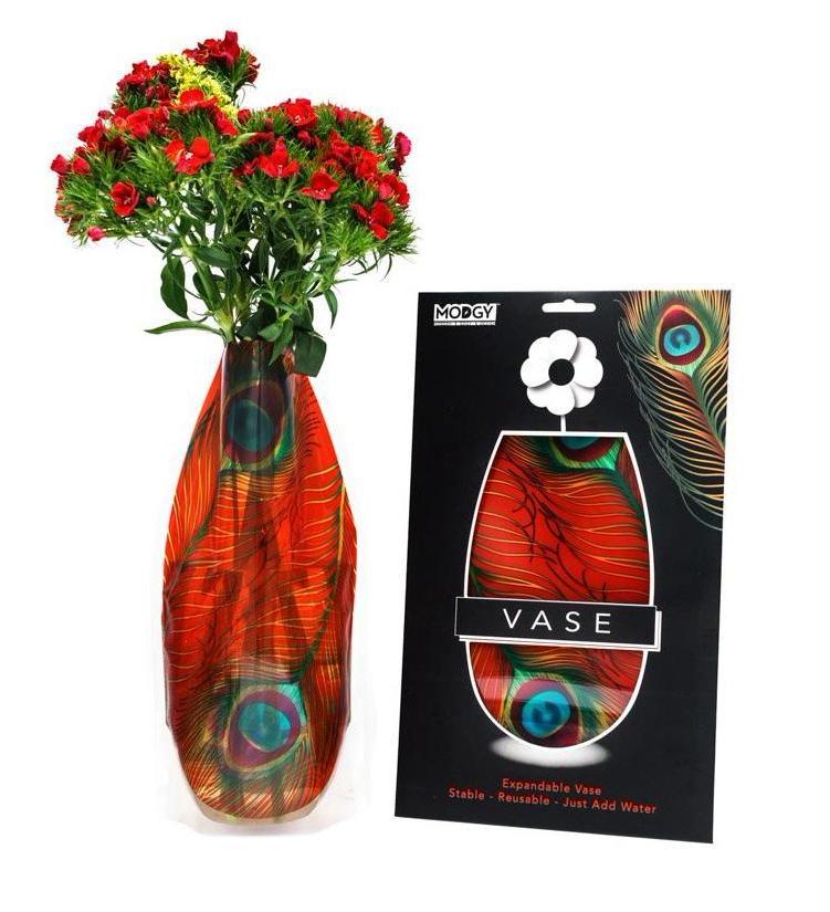 Poe  (Peacock) Vase